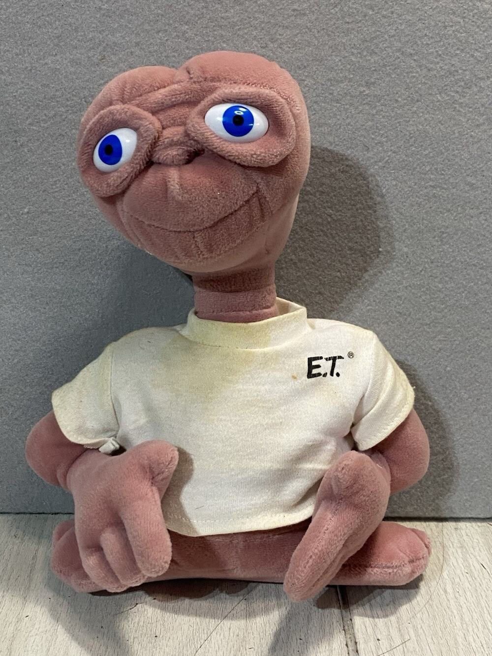 Vintage 1990s E T the Extra Terrestrial 10" Plush Stuffed Doll Universal Studios